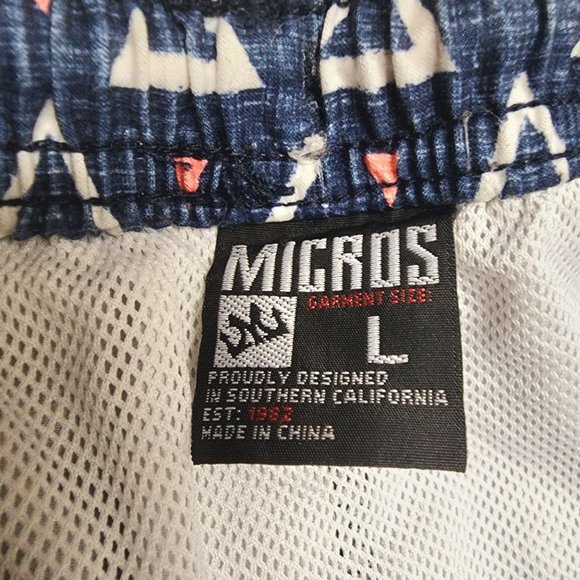 Mens Swim Trunks Size L Medium Length Vintage Style Geometric Striped Print - Picture 3 of 3